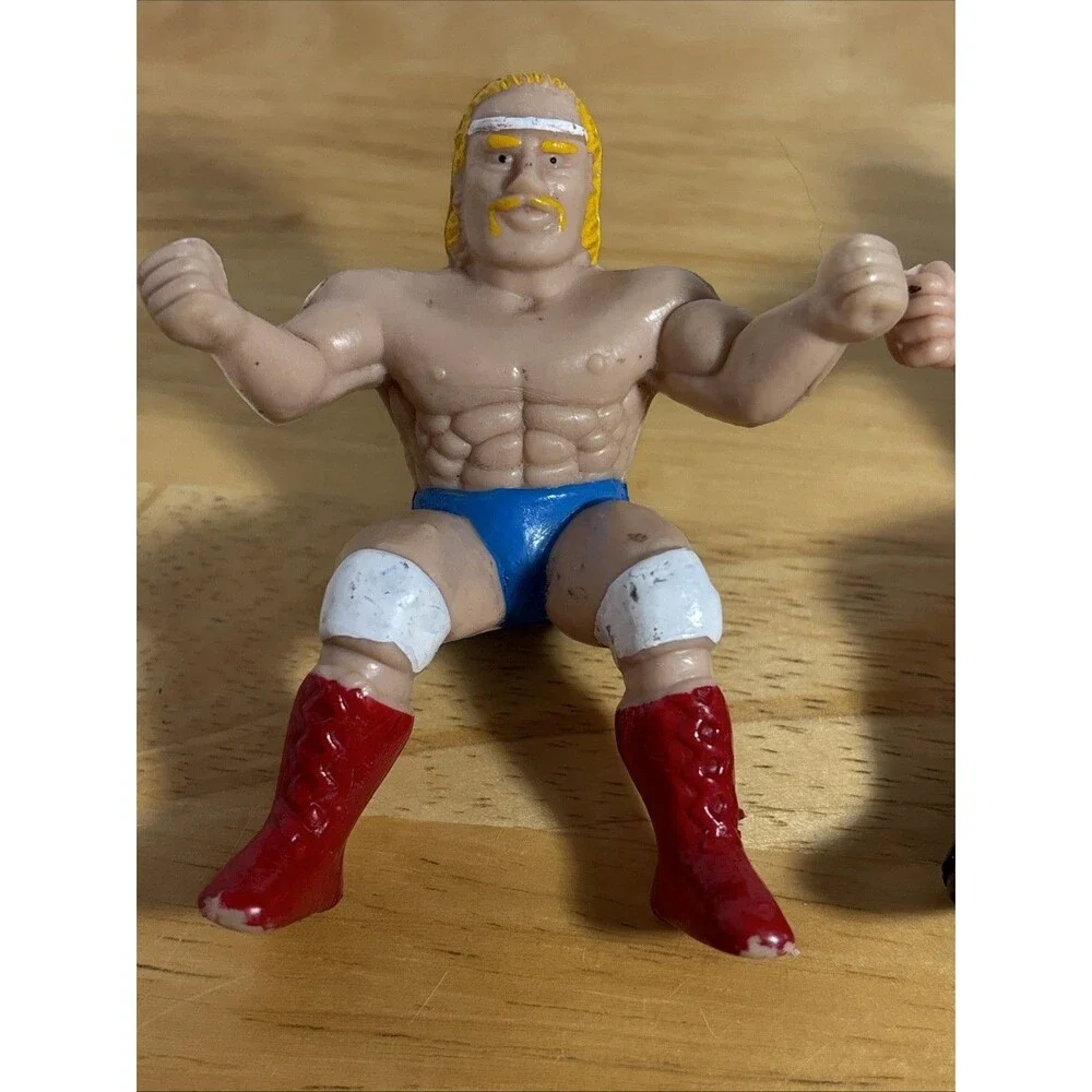 Lot Of 2 KO THUMB WRESTLER Action Figure Hogan 1980s Vintage Wrestling Figures